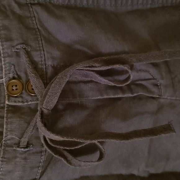 Gap Women's Cuffed Slash Pocket Shorts - Picture 2 of 7